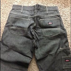 Dickie's gray Jean Pant; Size 32